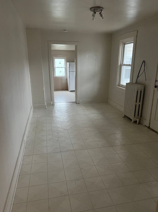 Photo - 605 High St Unit 1