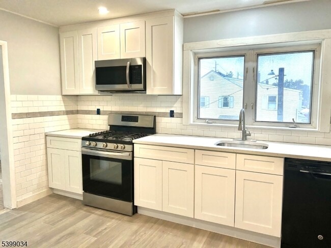 Photo - 227 N 15th St