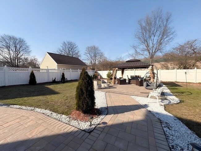 Photo - 338 Whiting Ave Unit B