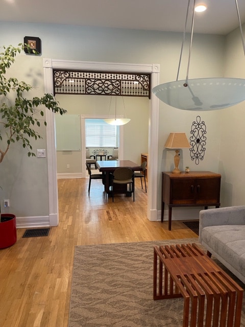 Photo - 205 Edith Blvd NE