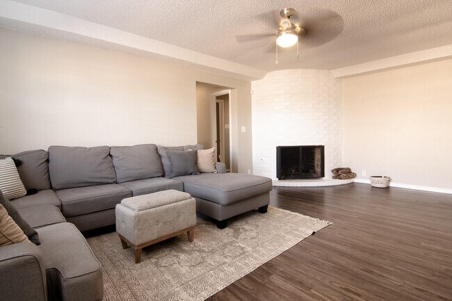 Photo - 5201 18th St