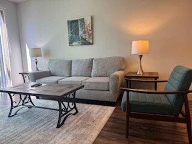 Building Photo - 707 Park Ave NE Unit ID1328932P