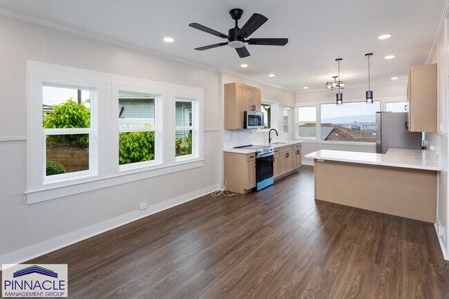 Photo - 2130 Skyline Dr