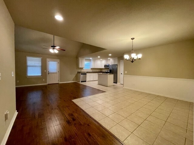 Photo - 810 SW Pure Globe St