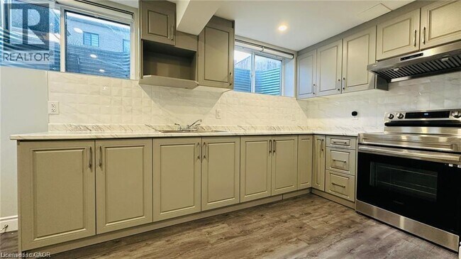 Photo - 42 Spachman St