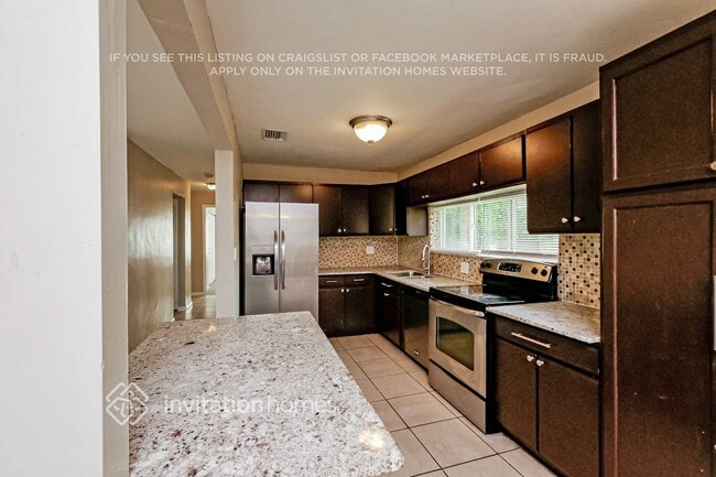 Photo - 940 SE 5th St