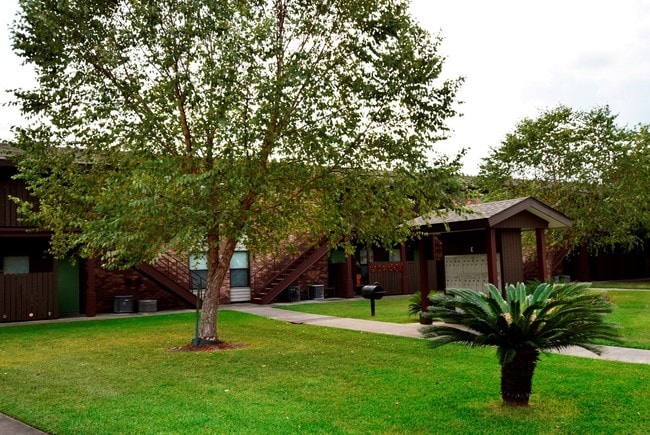 Silver Creek Apartments