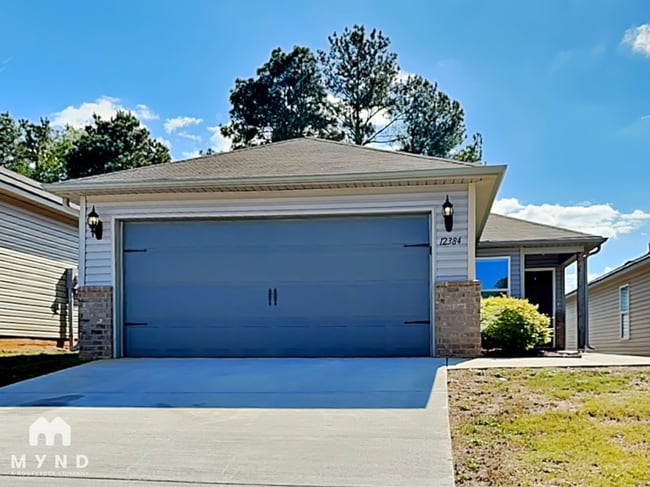 Building Photo - 12384 Waterbury Dr