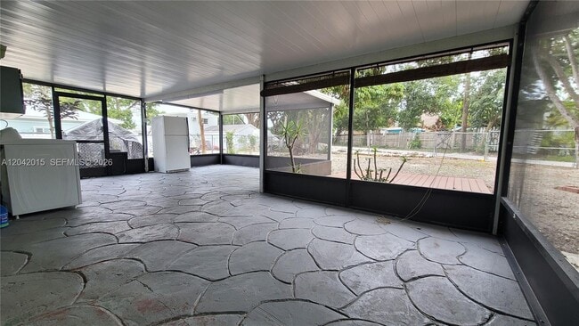 Photo - 664 Colson Dr