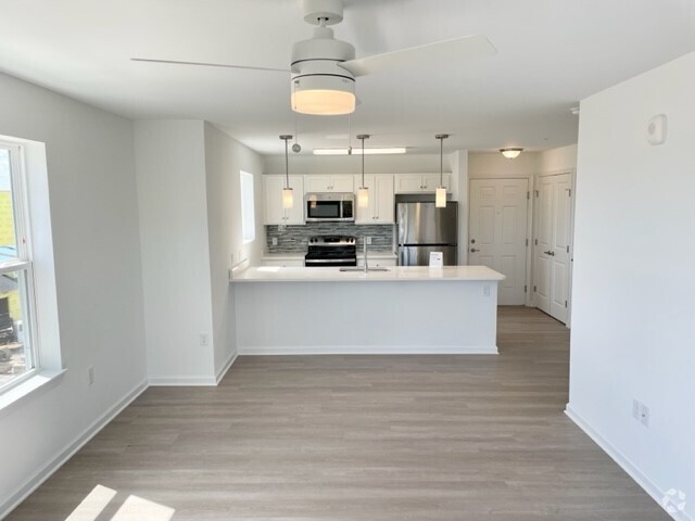 1 BR, 1BA Living Area - Seaglass Rental