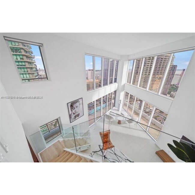 Photo - 60 SW 13th St