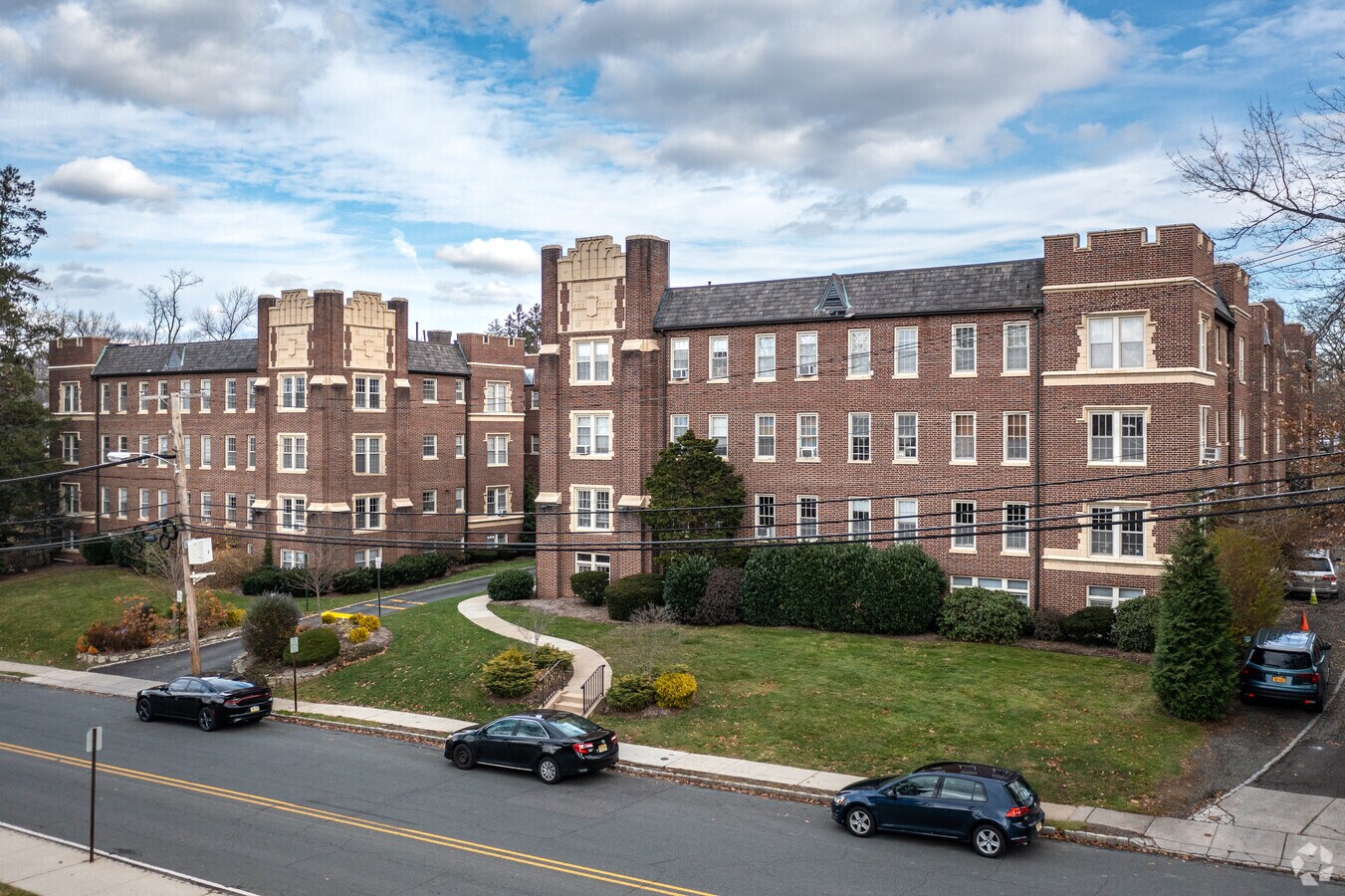 Beechwood at Summit - Beechwood at Summit Apartments