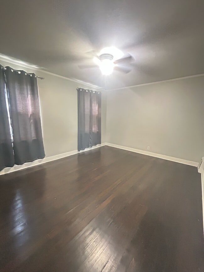 Photo - 8825 S Kenwood Ave