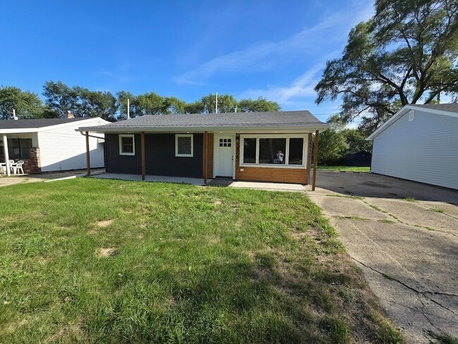 Building Photo - 5525 E 13th Pl Rental