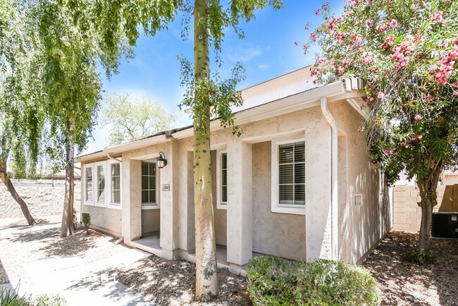 Building Photo - 10048 E Isleta Ave Rental