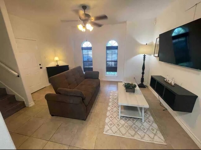 Building Photo - 10706 International Blvd Unit #121 Rental