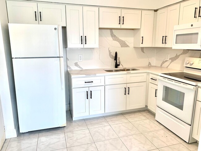 Photo - 260 NW 19th St Unit 27