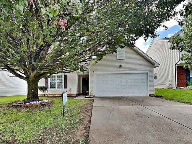 Building Photo - 730 Almora Dr Rental
