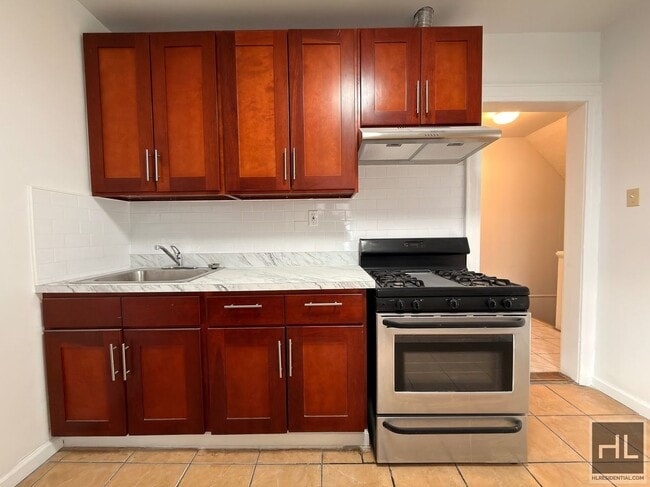 Photo - WEST 11 STREET