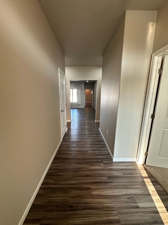 Photo - 3 Bedroom Townhouse!