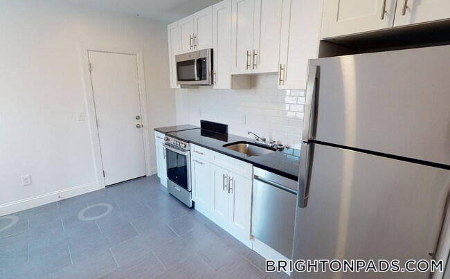 Photo - 123 Sutherland Rd Unidad L