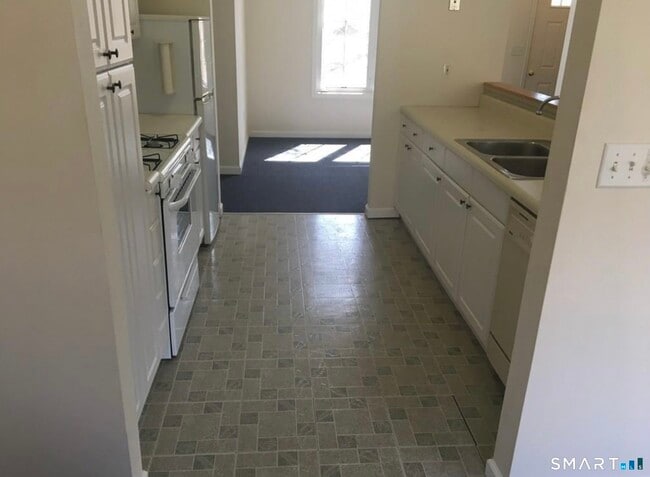 Photo - 70 Hubbard Rd Unit 23