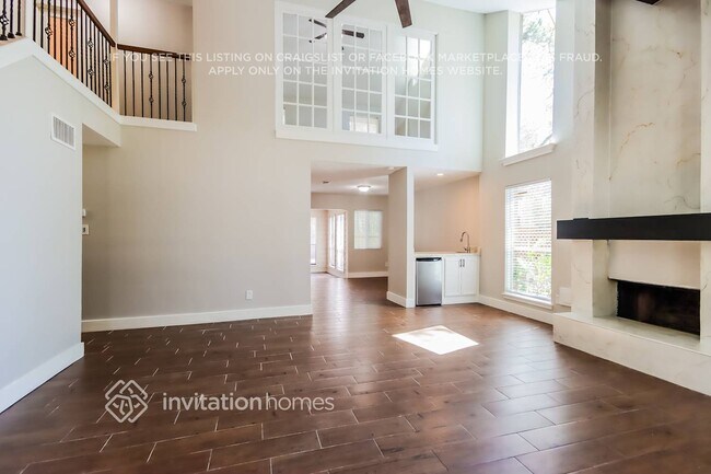 Photo - 2 Edgewood Forest Ct