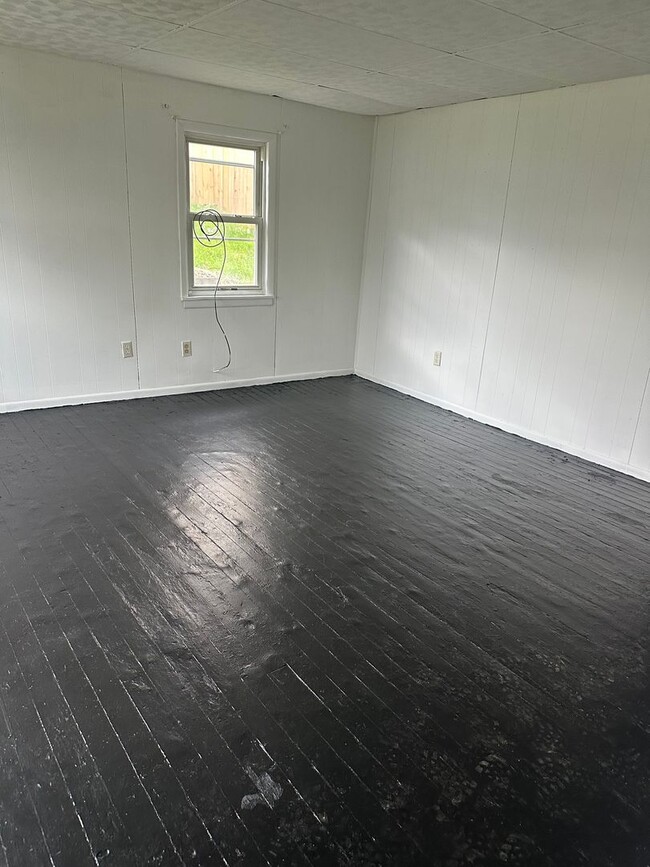 Photo - Three Bedroom Single Family House