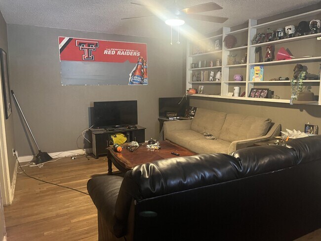 Photo - 2803 27th St