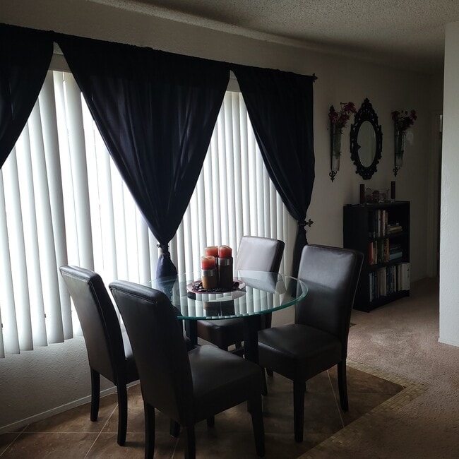 Photo - 1236 Lincoln Ave Unidad One Half