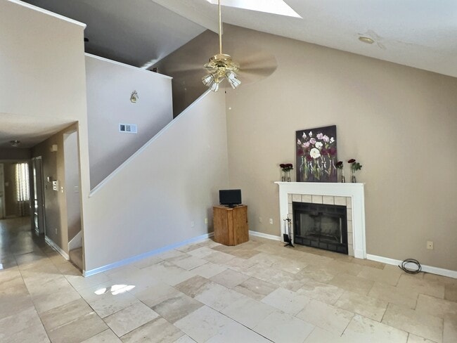 Photo - 390 Bertucci Blvd