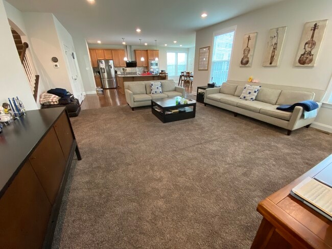 Sala de estar - 1709 Stevensan Dr