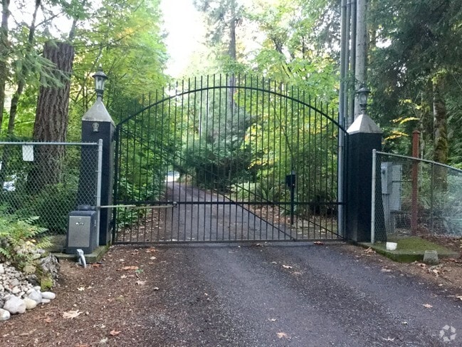 Gated Property - 10913 60th Ave Unit #1 Rental