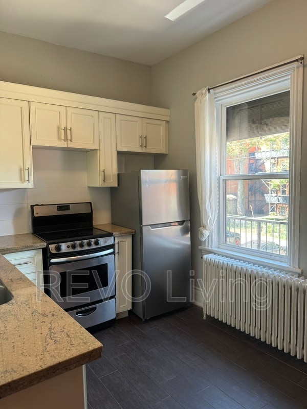 Photo - 477-477 King St E