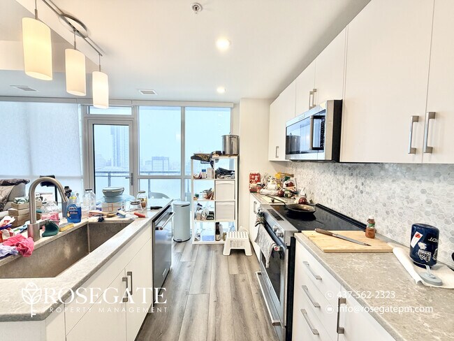 Photo - Spacious 2-Bedroom Condo with Balcony & Parking – Kitchener Unité 1502