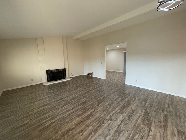 Photo - North Poway's Summerfield Estates, 3/2 with 2 Car Attached Garage, single level.