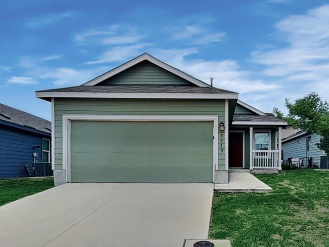 Building Photo - 5719 Leon Pl