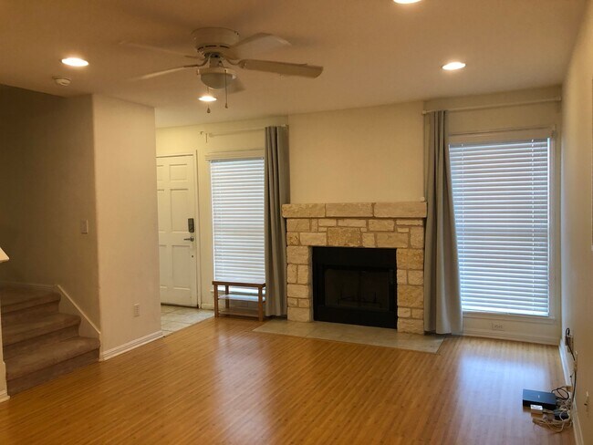 Photo - Great Close-In Condo