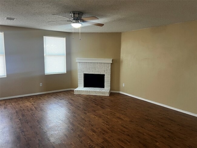 Photo - 1724 Creek Bend Ln