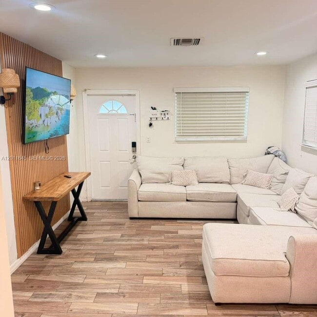 Photo - 2221 N 61st Ave