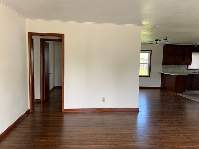 Photo - Adorable 3 Bd 1 ba w/ garage