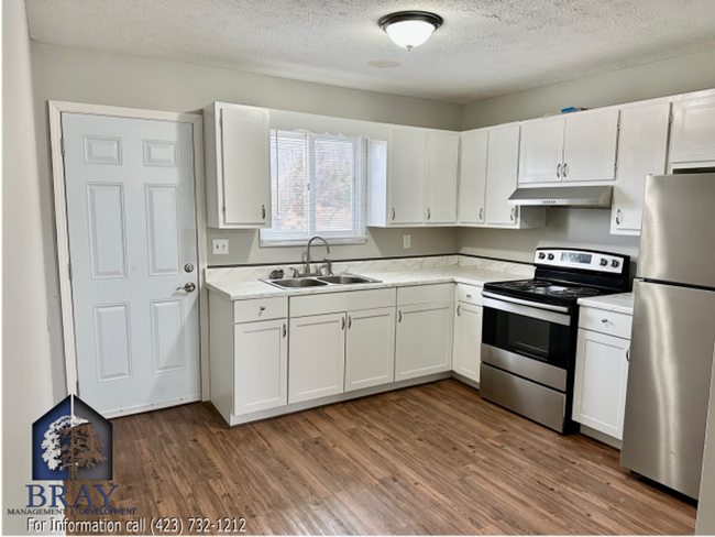 Photo - One-Level Living in a tree lined community Unidad 06