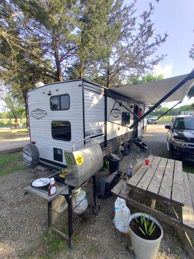 10382 W US Highway 82 Unit AT