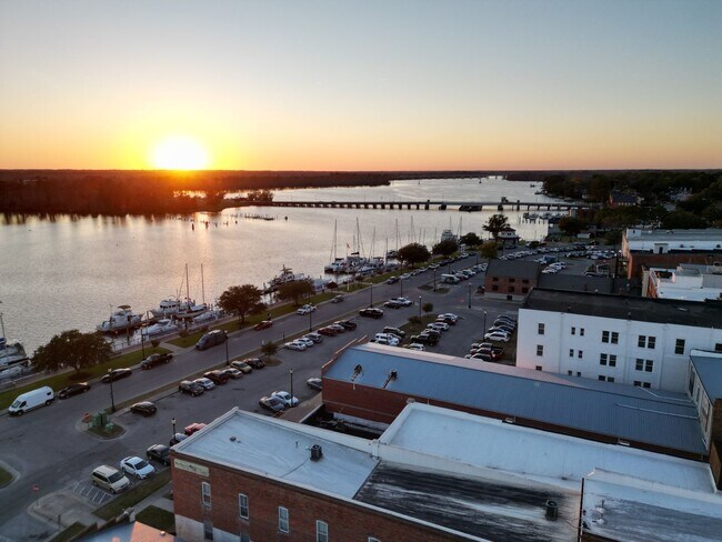 Photo - Fully Furnished Waterfront Elegance on Mai...