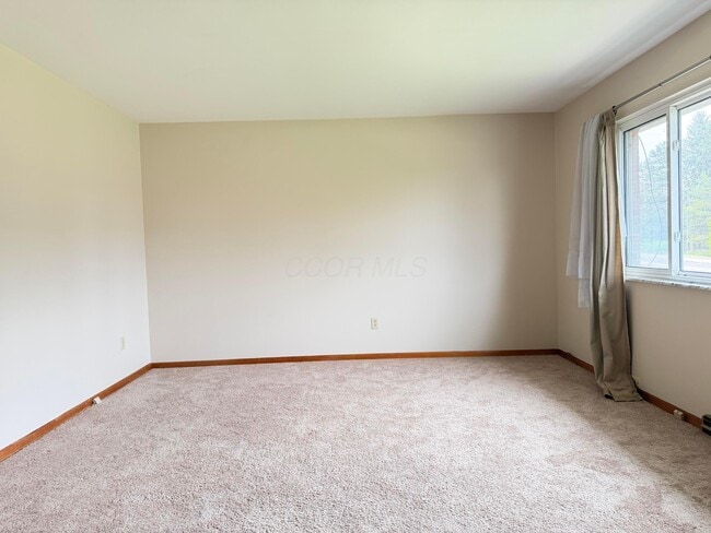 Photo - 4979 Godown Rd Unit 4979