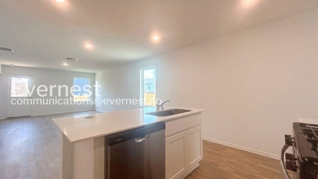 Photo - Spacious Home with Modern Amenities and Fenced Yard / 4 Bed & 2 Bath / Section 8 Accepted / Comin...