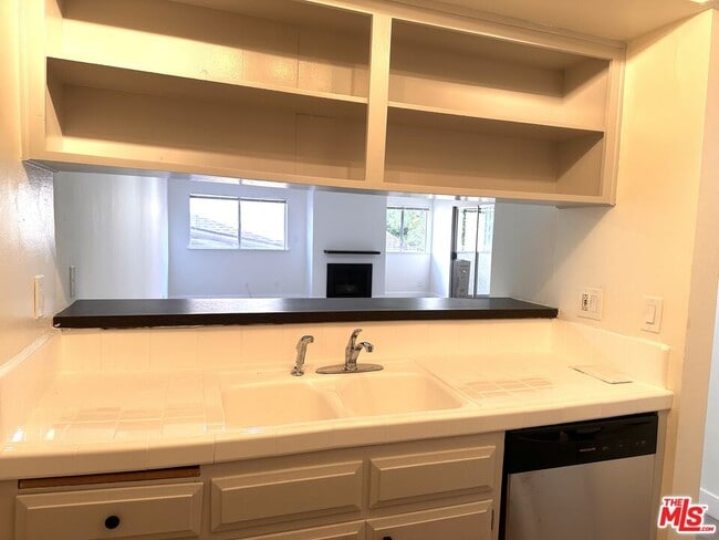 Photo - 601 Coeur D Alene Ave Unit 5