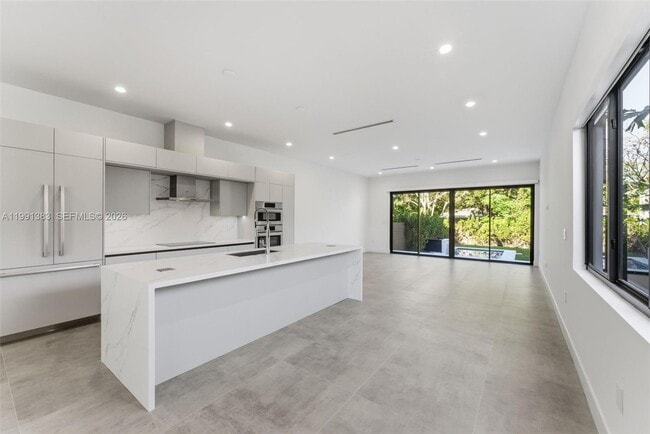 Photo - 2840 SW 32nd Ct