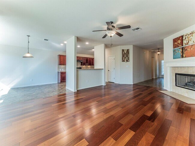 Photo - 11909 Timber Heights Dr