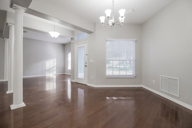 Photo - 1605 Shadowood Ct